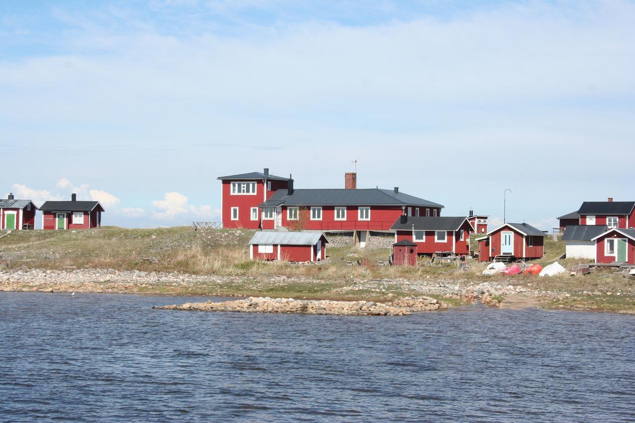 Maloeren Lodge Kalix Exterior photo